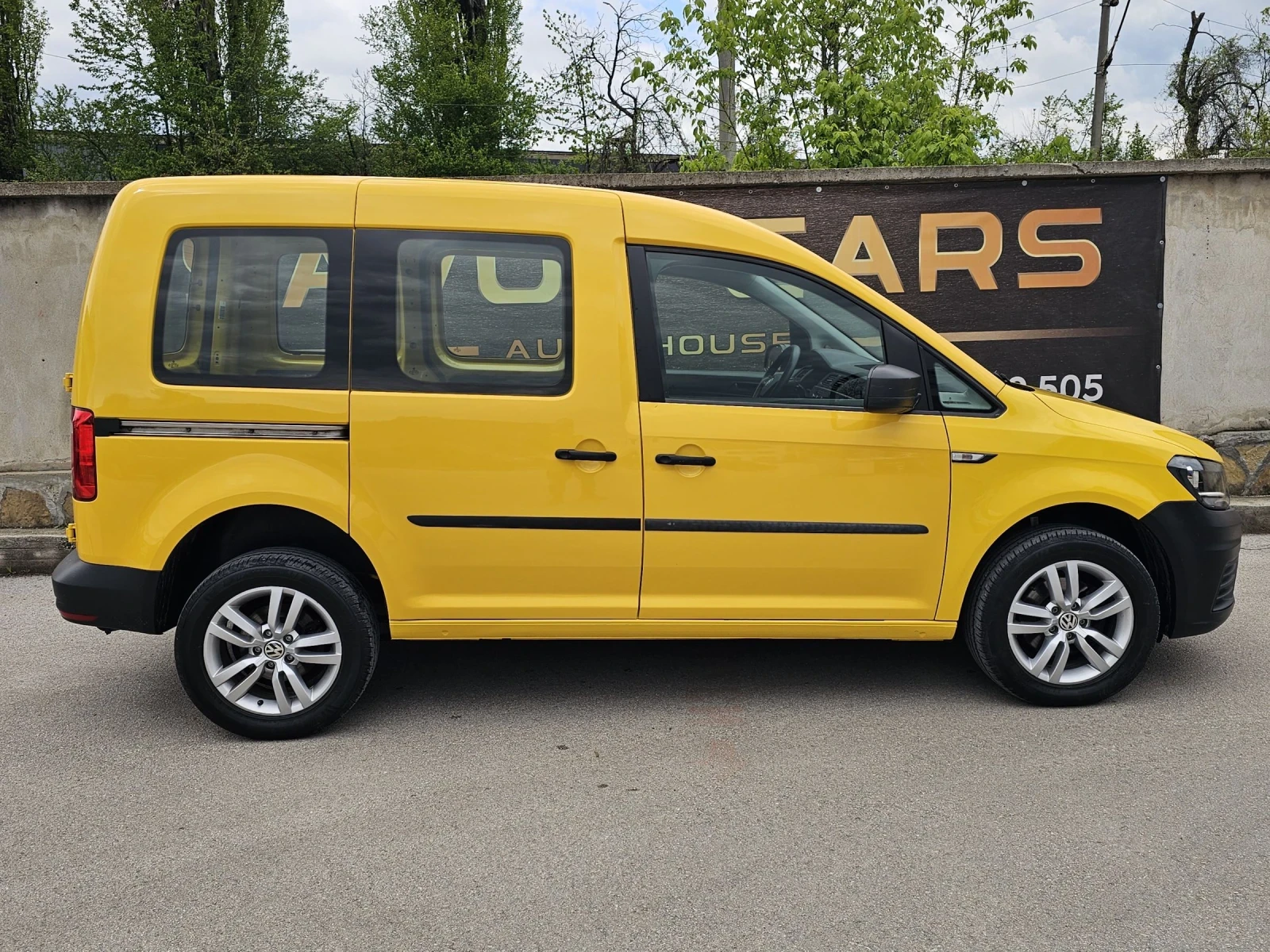 VW Caddy 2.0 TDI 150 BMT DSG 4motion/ 57540км/SWITZERLAND , снимка 8 - Автомобили и джипове - 54383654