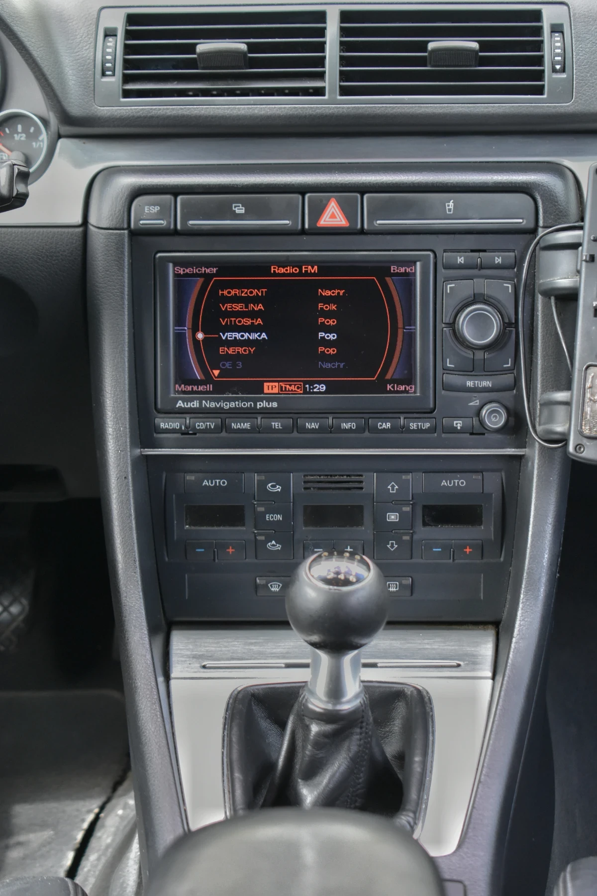 Audi A4 2.0 TDI 3xSline , снимка 12 - Автомобили и джипове - 54598136