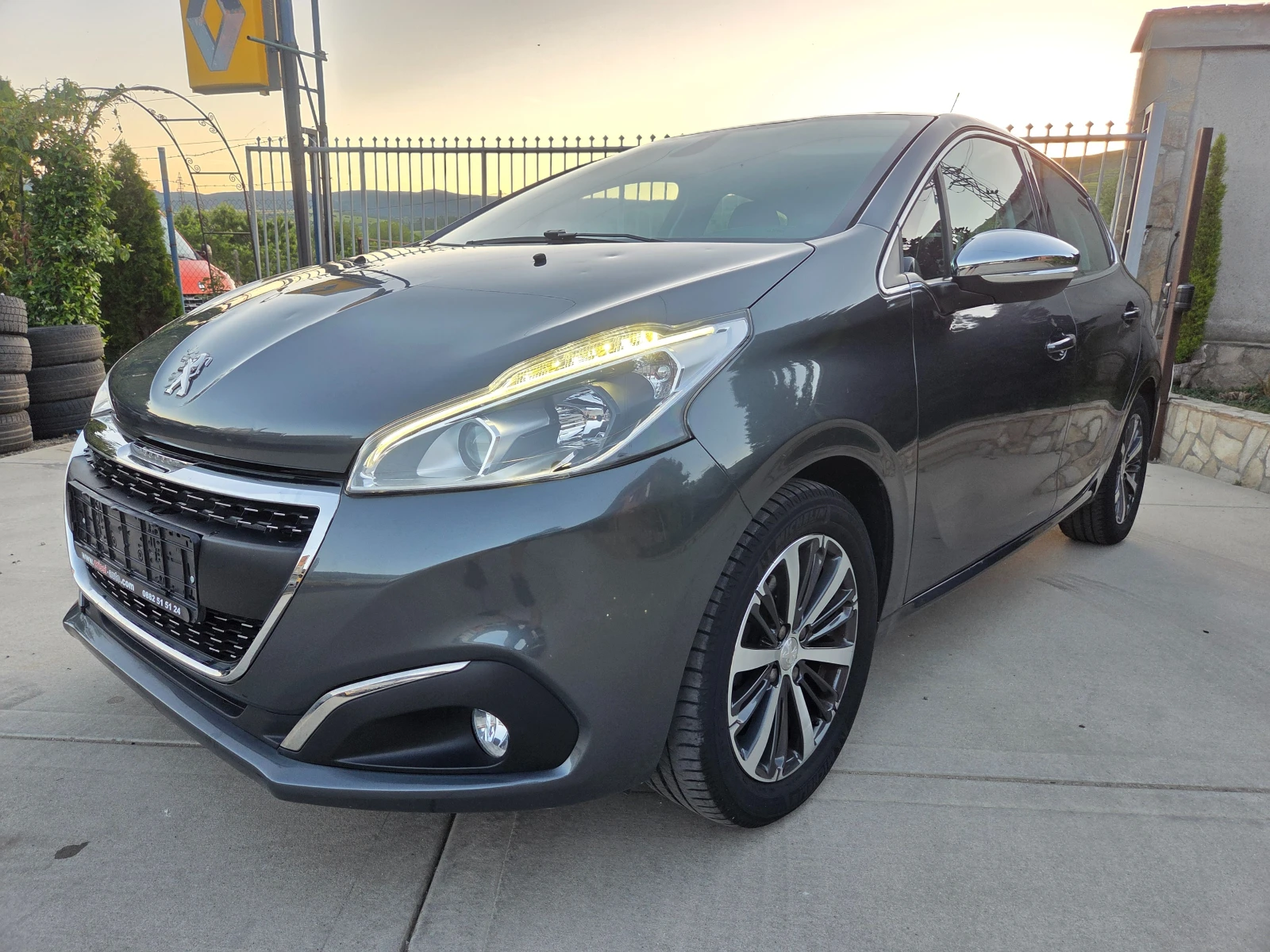 Peugeot 208 1.2    38 000km