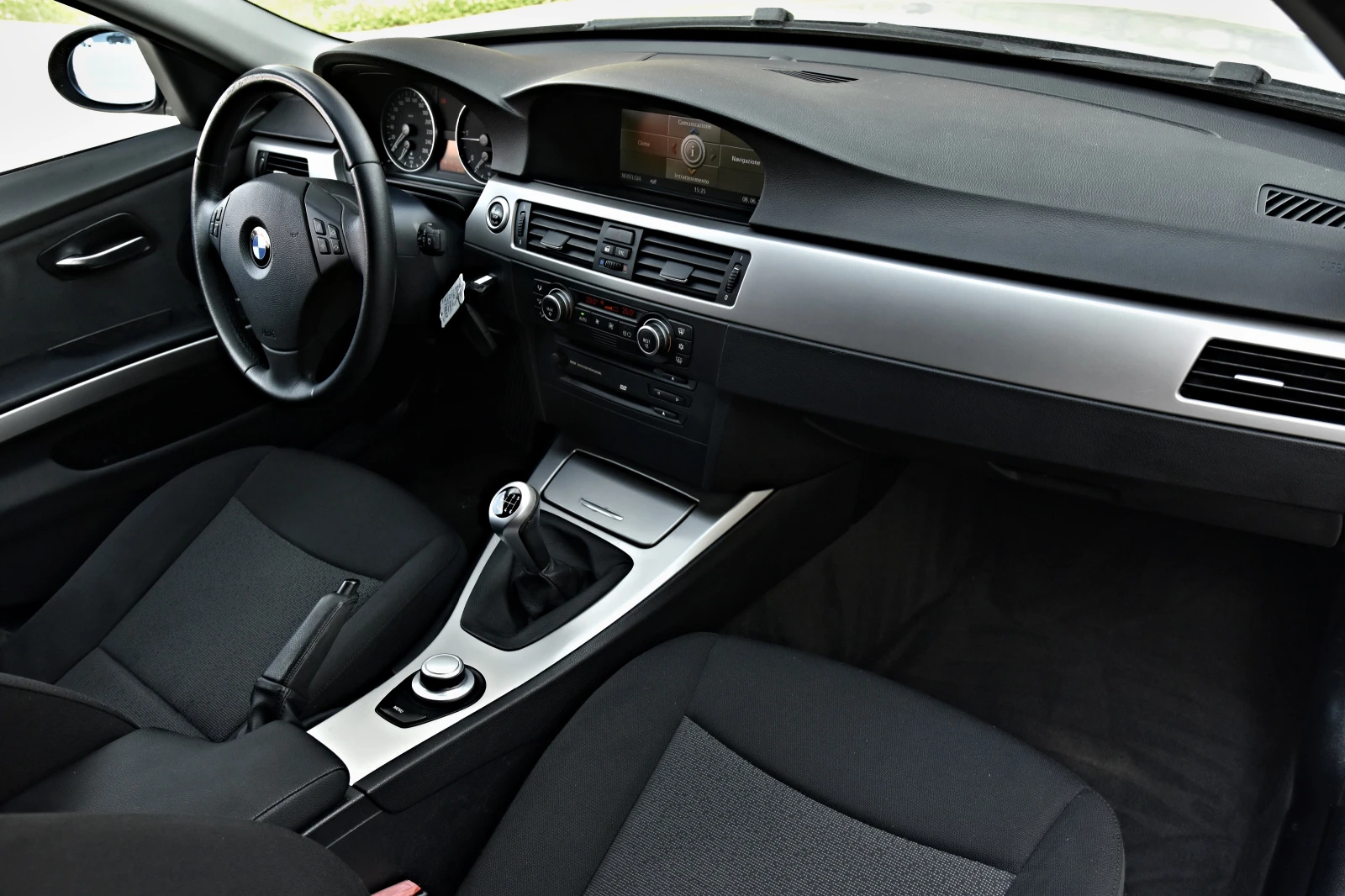 BMW 320 320 163cv ///NAVI///180000 km!!!, снимка 14 - Автомобили и джипове - 54826339