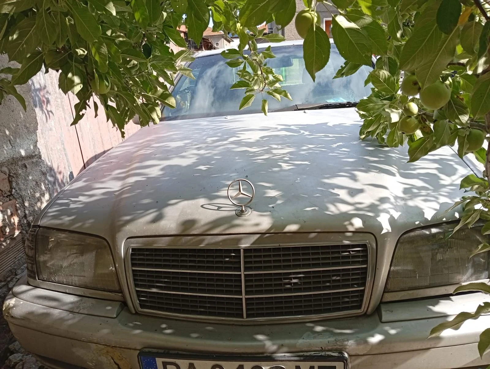 Mercedes-Benz 220, снимка 2 - Автомобили и джипове - 55178290