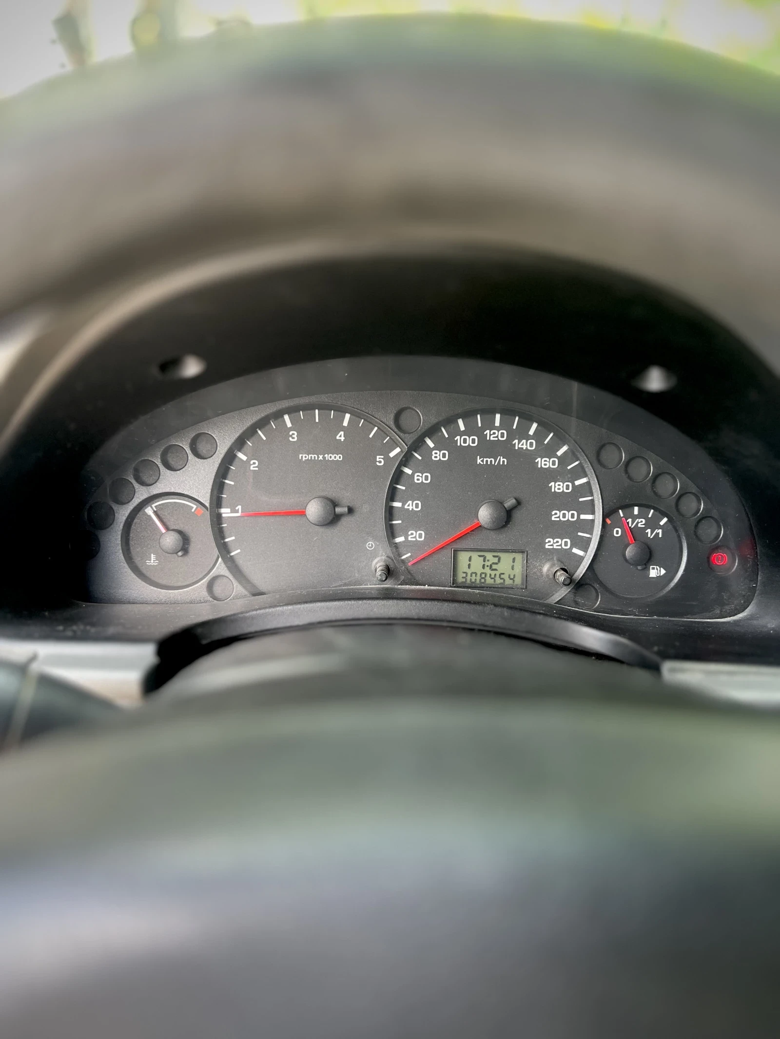Ford Tourneo Connect 1.8 TDCi, снимка 8 - Автомобили и джипове - 55296803