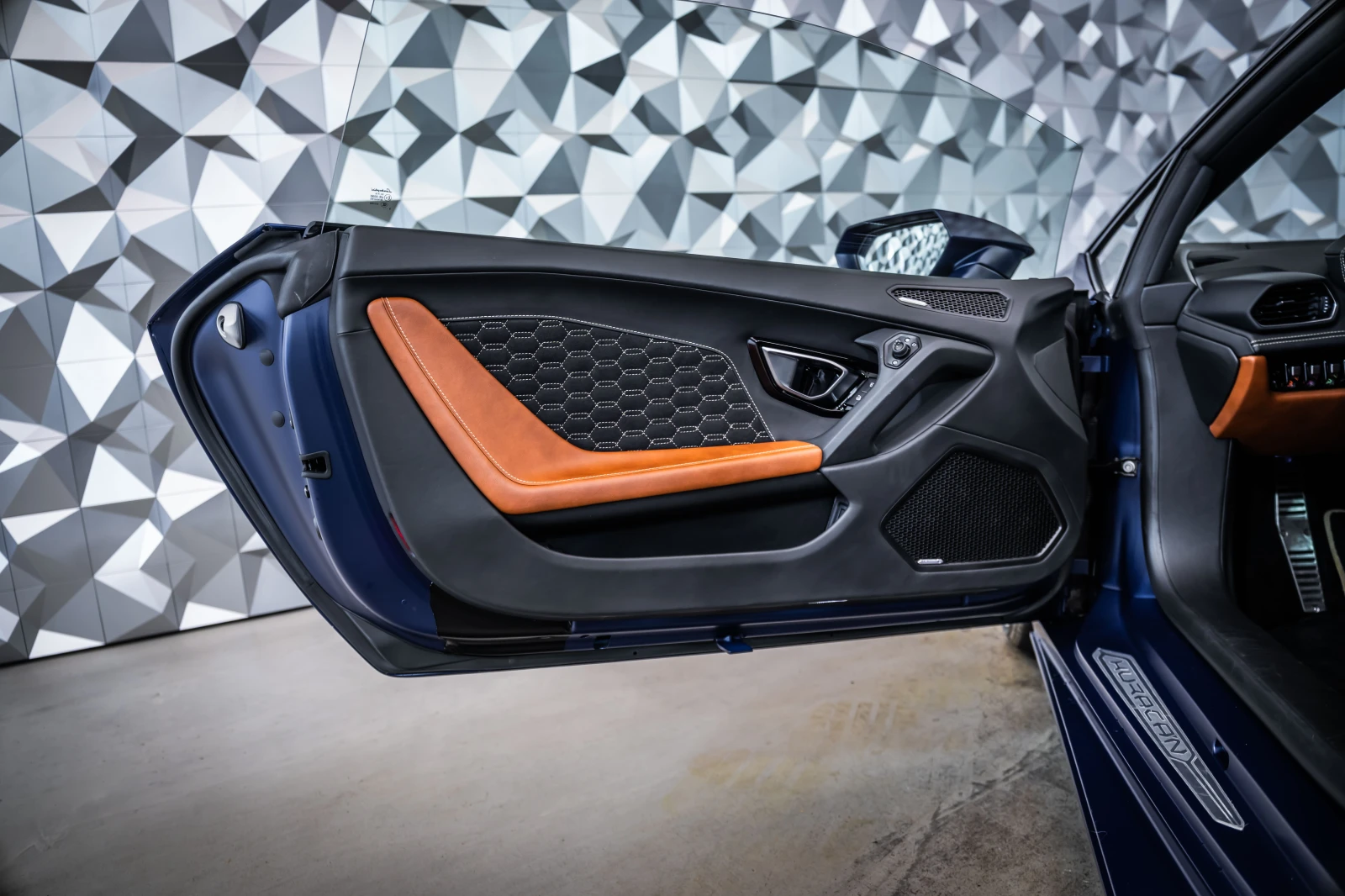 Lamborghini Huracan EVO RWD * Blu Emera, снимка 7 - Автомобили и джипове - 55574218