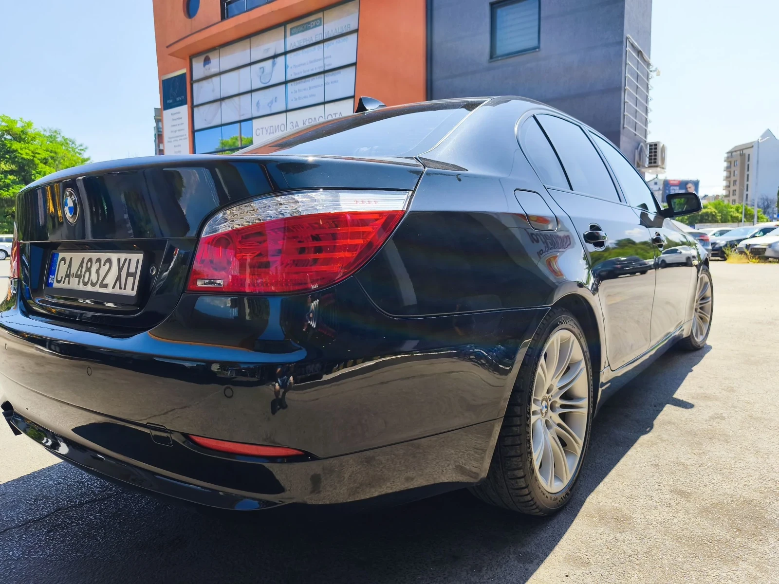 BMW 525, снимка 4 - Автомобили и джипове - 55579378