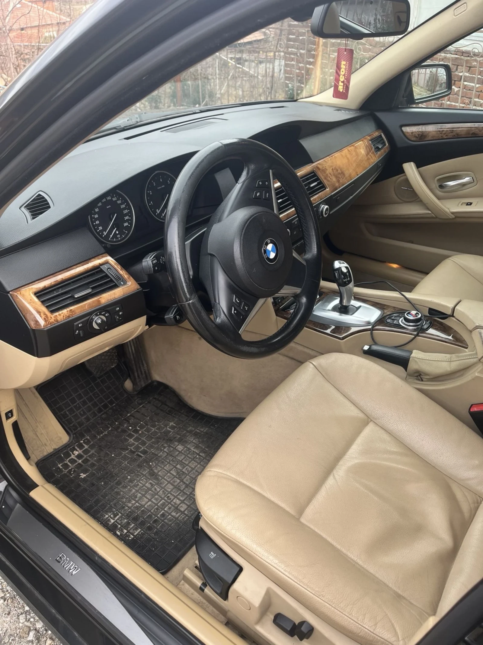 BMW 525, снимка 11 - Автомобили и джипове - 55579378