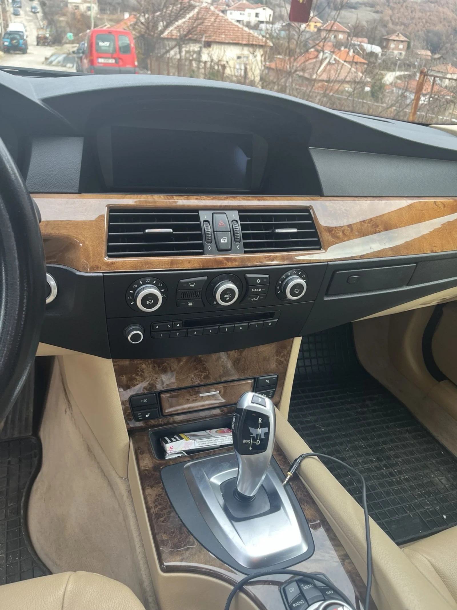 BMW 525, снимка 13 - Автомобили и джипове - 55579378