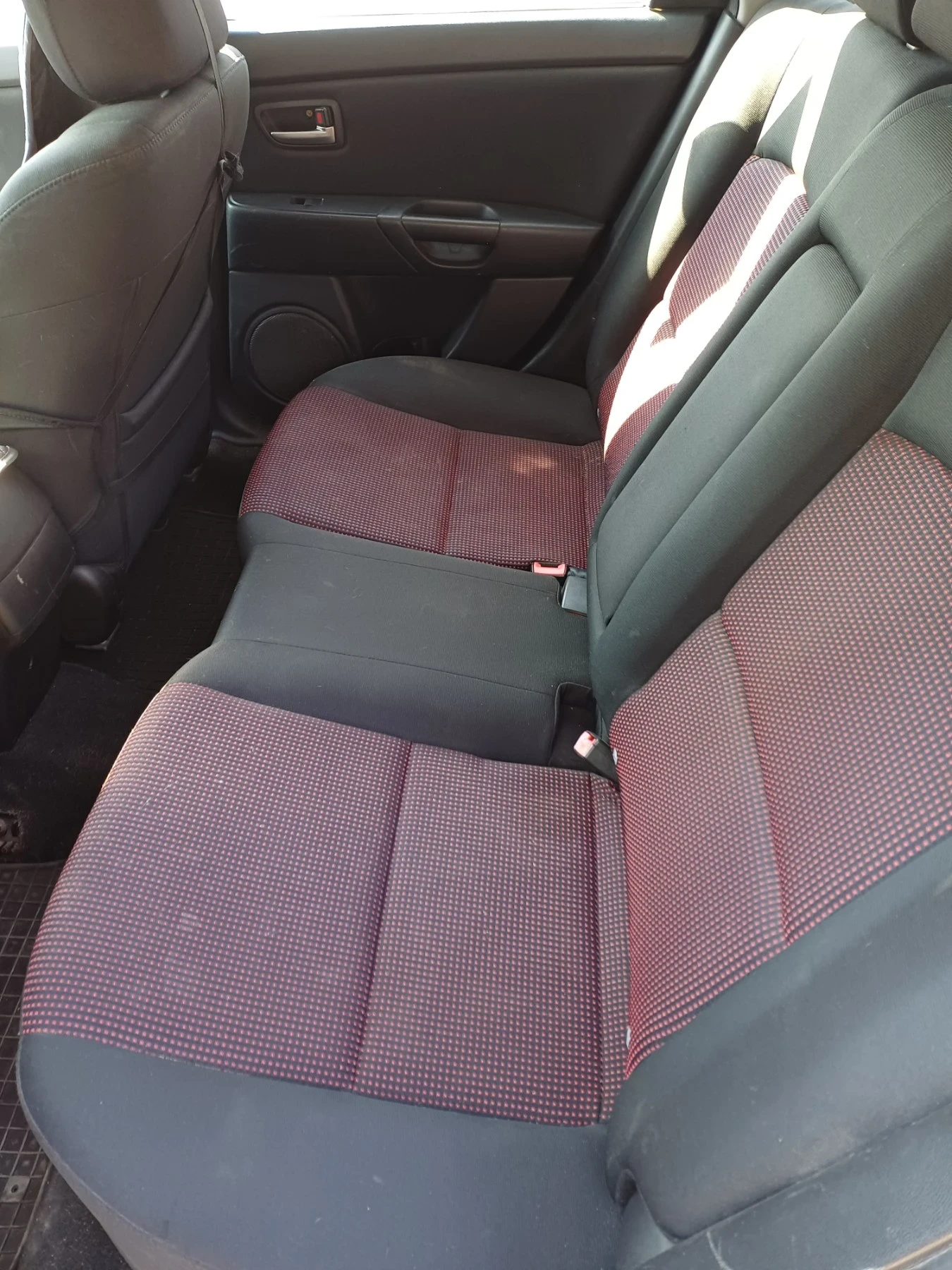 Mazda 3, снимка 6 - Автомобили и джипове - 55597137
