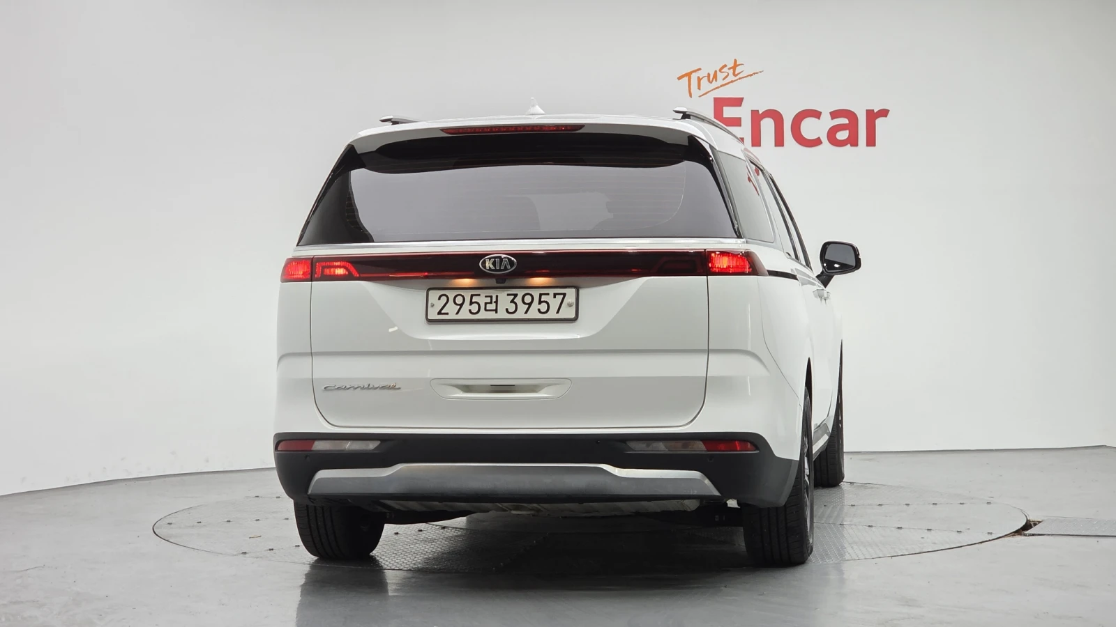 Kia Carnival Diesel 9-Seater Noblesse autogeorge.com, снимка 6 - Автомобили и джипове - 56102909