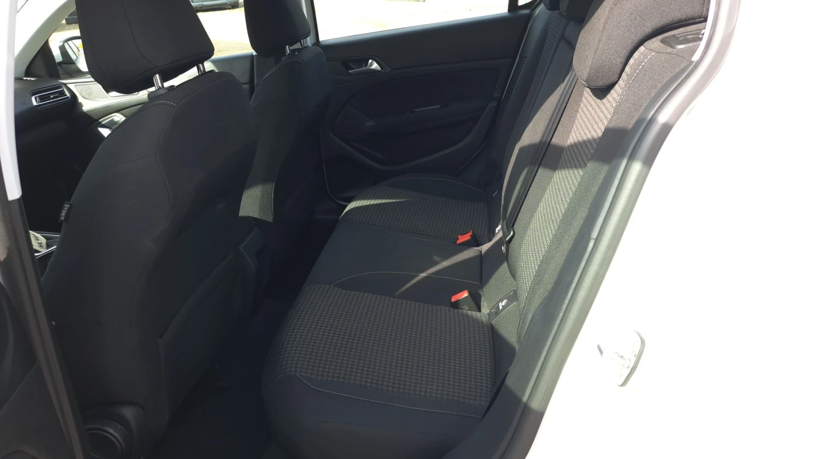 Peugeot 308 1.5 BLUE HDI | Mobile.bg � ����������� 12