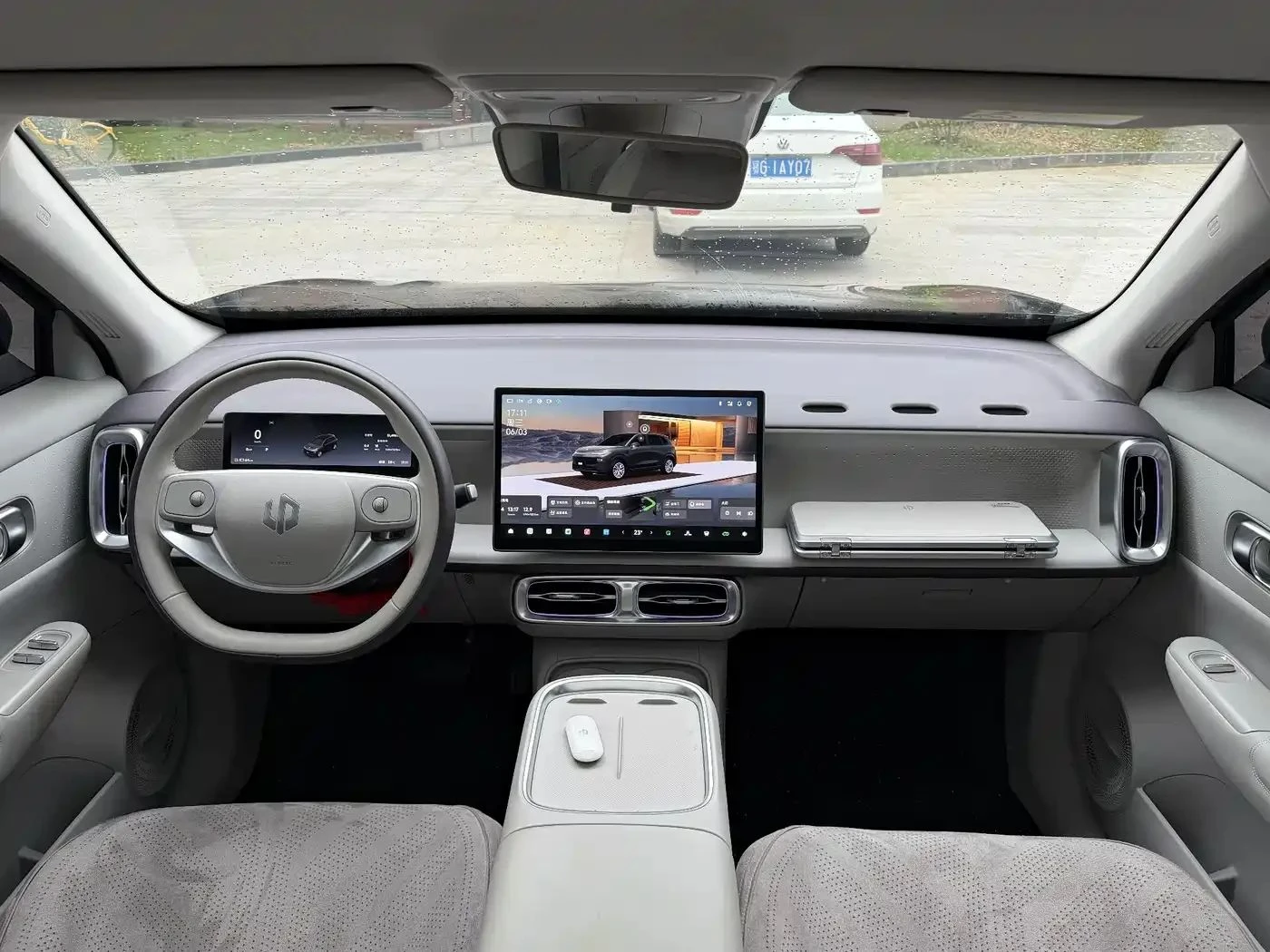 Leapmotor B10, снимка 7 - Автомобили и джипове - 56716655
