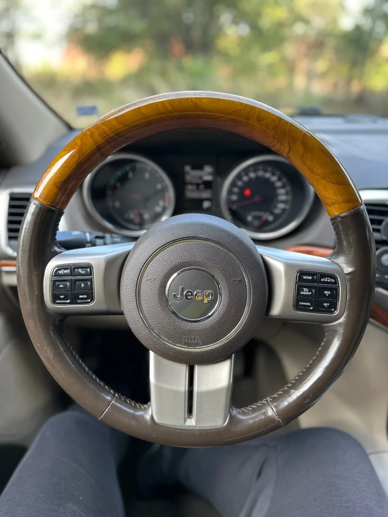 Jeep Grand cherokee 3.0 CRD OVERLAND, снимка 15 - Автомобили и джипове - 52051431