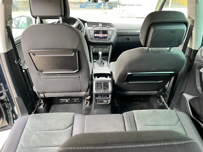 VW Tiguan, снимка 10 - Автомобили и джипове - 52522185