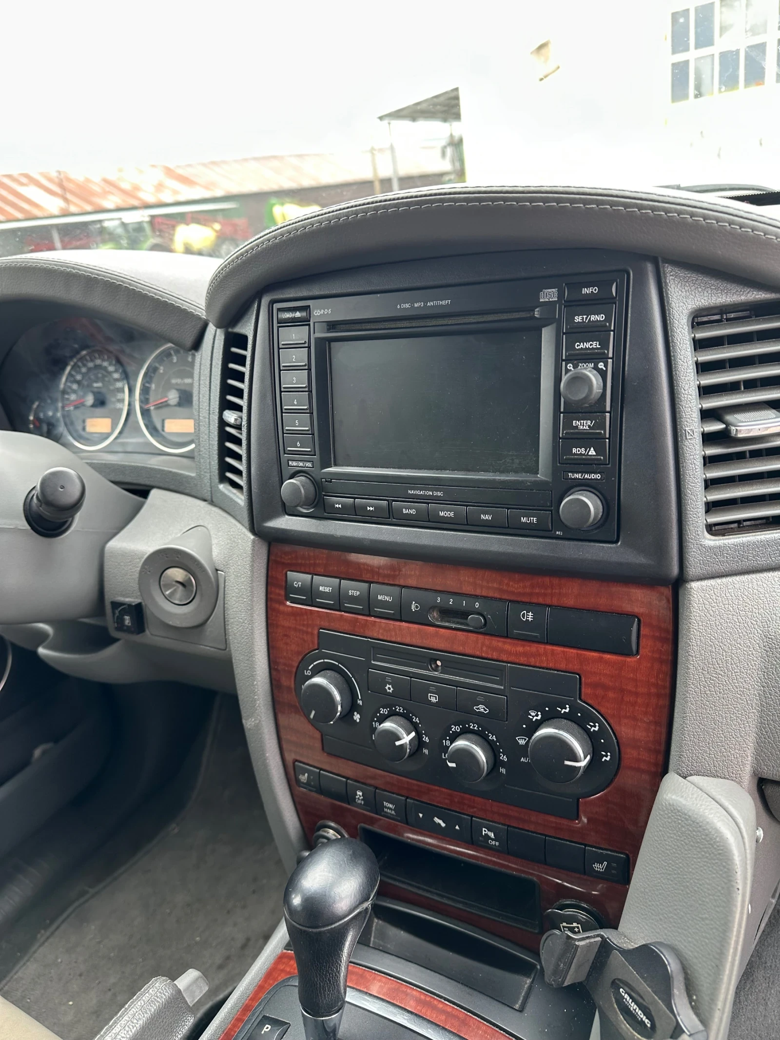 Jeep Grand cherokee 5.7 V8 LPG - изображение 9