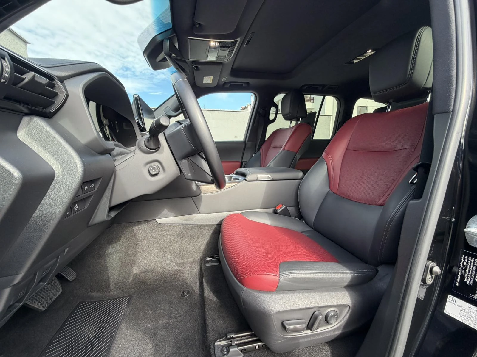 Toyota Land cruiser VXR 300 3.3d V6 70 ANNIVERSARY - изображение 9