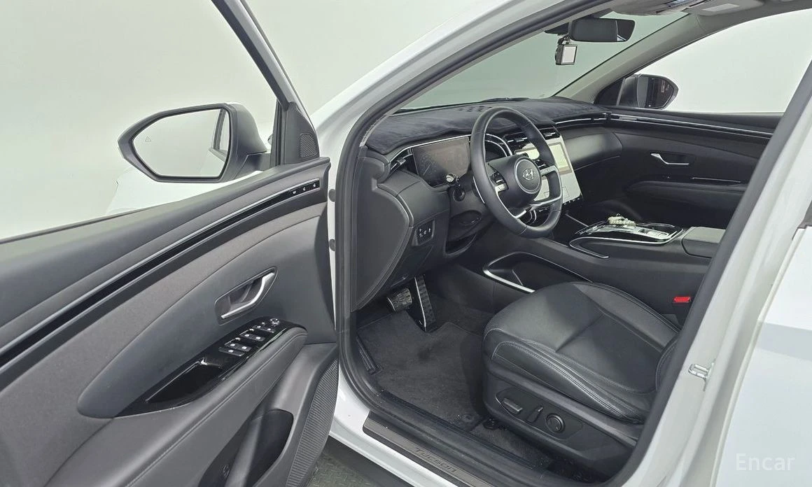 Hyundai Tucson, снимка 10 - Автомобили и джипове - 54633221