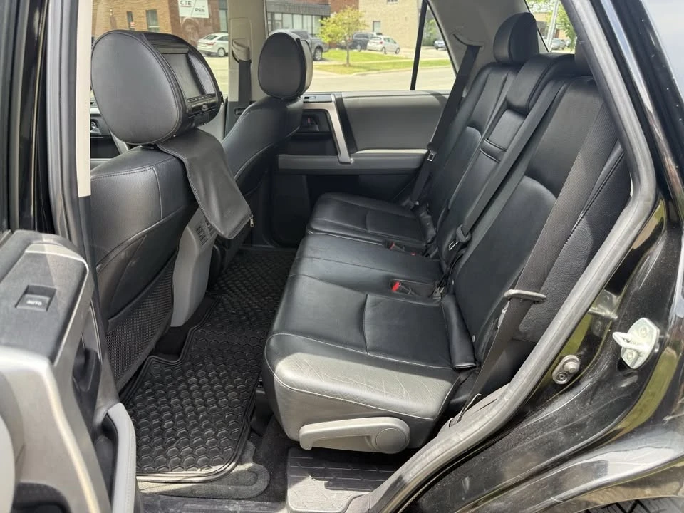 Toyota 4runner * SR5* АВТОКРЕДИТ БЕЗ ПЪРВОНАЧАЛНА ВНОСКА* , снимка 13 - Автомобили и джипове - 54815402