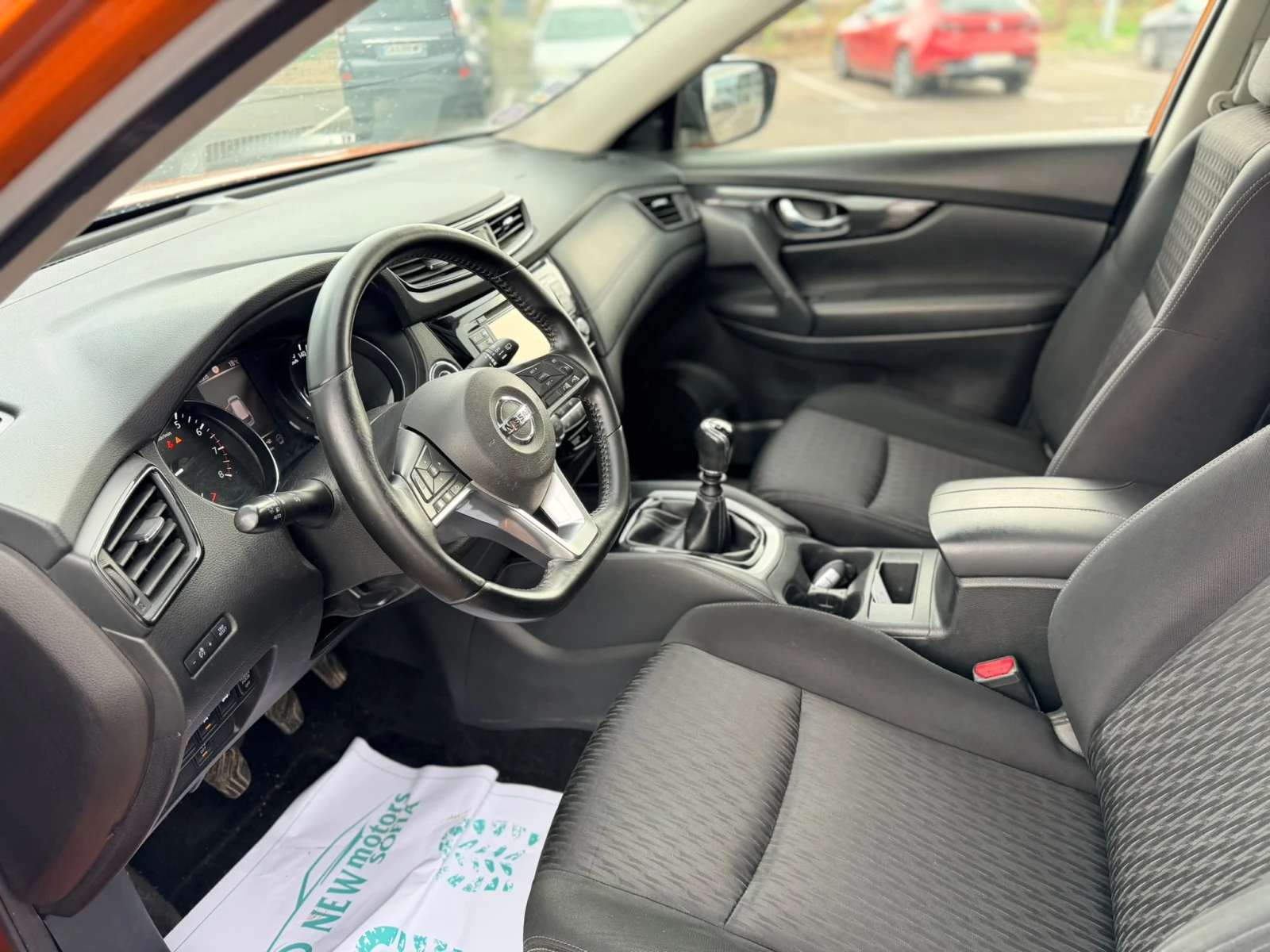 Nissan X-trail 1.6 бензин Лизинг през Уникредит по 219 евро, снимка 9 - Автомобили и джипове - 55100538
