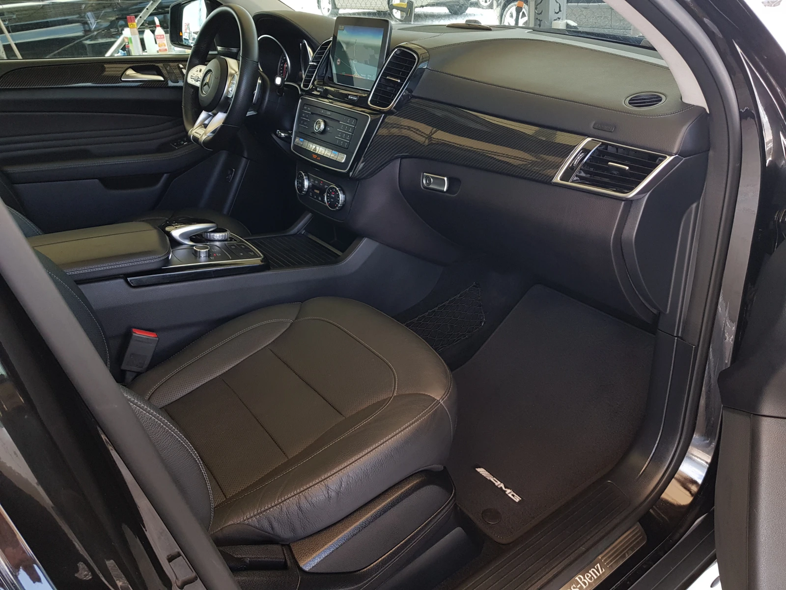 Mercedes-Benz GLE Coupe 350 D 4MATIC AMG , снимка 11 - Автомобили и джипове - 55154406