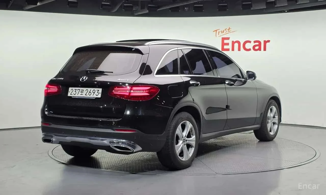 Mercedes-Benz GLC * GLC220 d 4MATIC * ЦЕНА ДО БГ, снимка 2 - Автомобили и джипове - 55630117