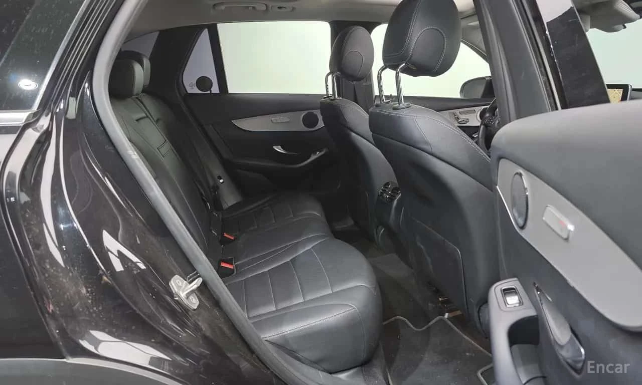 Mercedes-Benz GLC * GLC220 d 4MATIC * ЦЕНА ДО БГ, снимка 11 - Автомобили и джипове - 55630117
