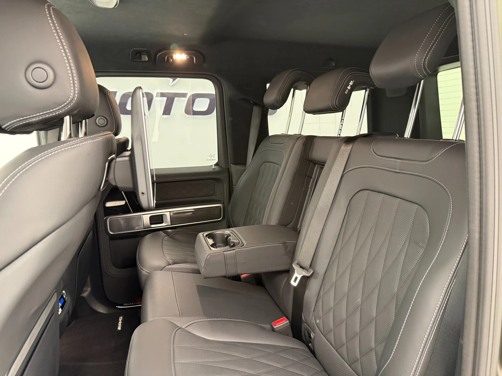 Mercedes-Benz G 63 AMG MATT MAGNO\A22\FULL CARBON\SUPERIOR\TV\PPF, снимка 14 - Автомобили и джипове - 55844293