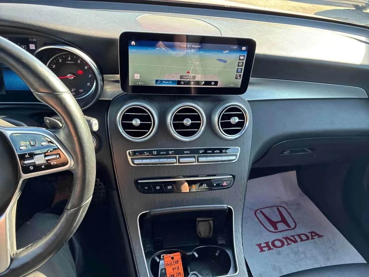 Mercedes-Benz GLC 300, снимка 9 - Автомобили и джипове - 56730329