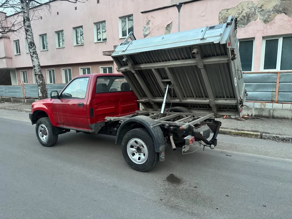 VW Taro 2.4, снимка 3 - Камиони - 53463309