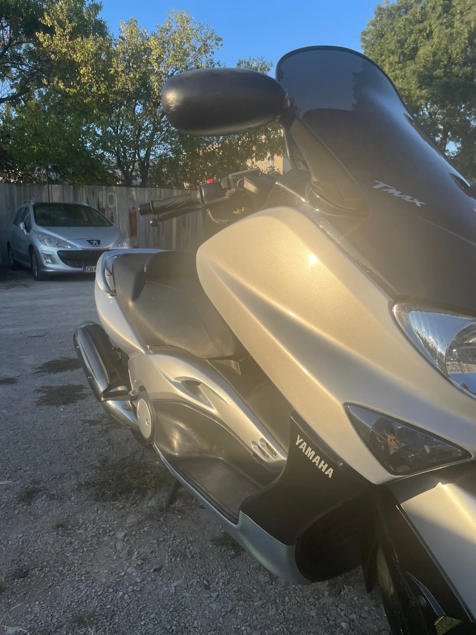 Yamaha T-max