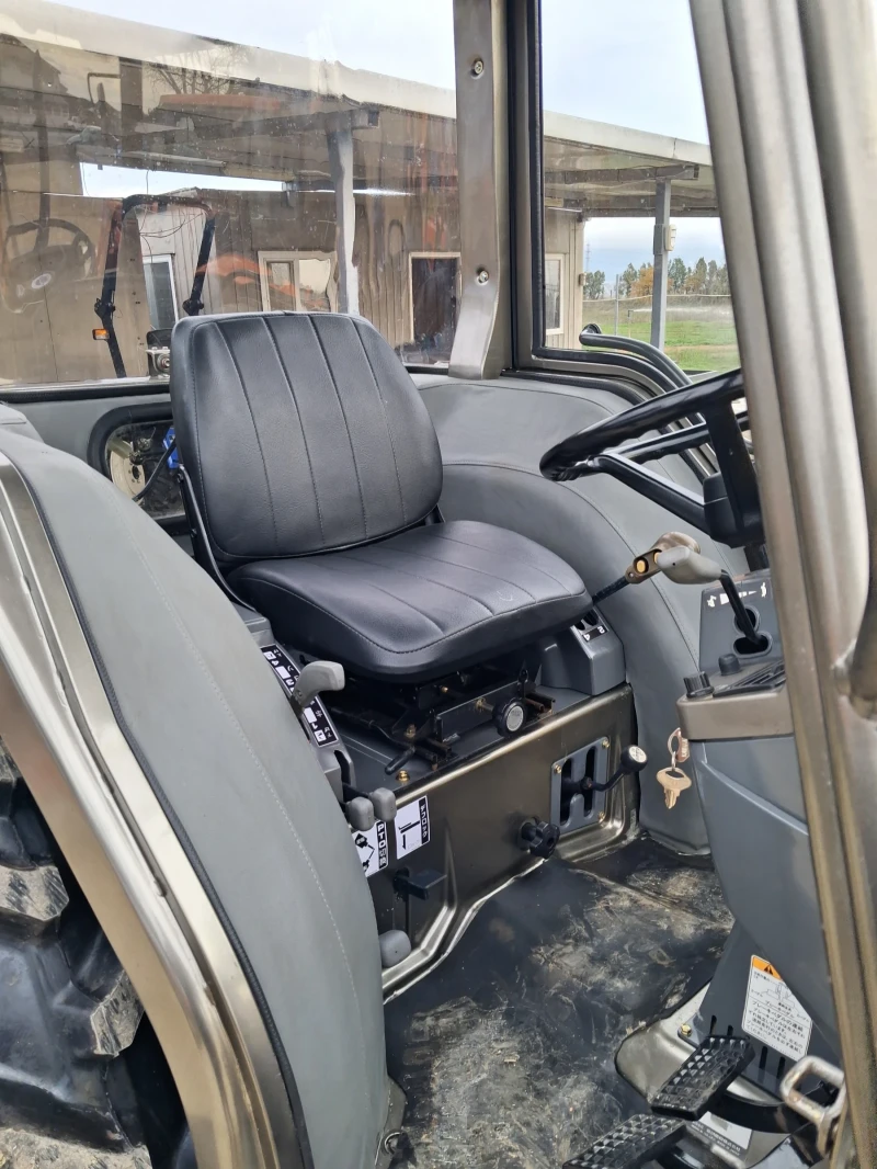 Трактор Kubota, снимка 3 - Селскостопанска техника - 52453234