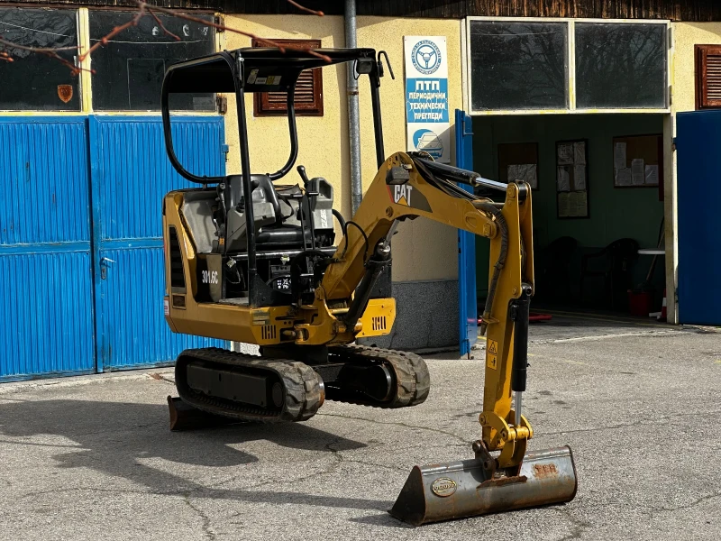 Багер Cat 301.6C, снимка 2 - Индустриална техника - 53599452