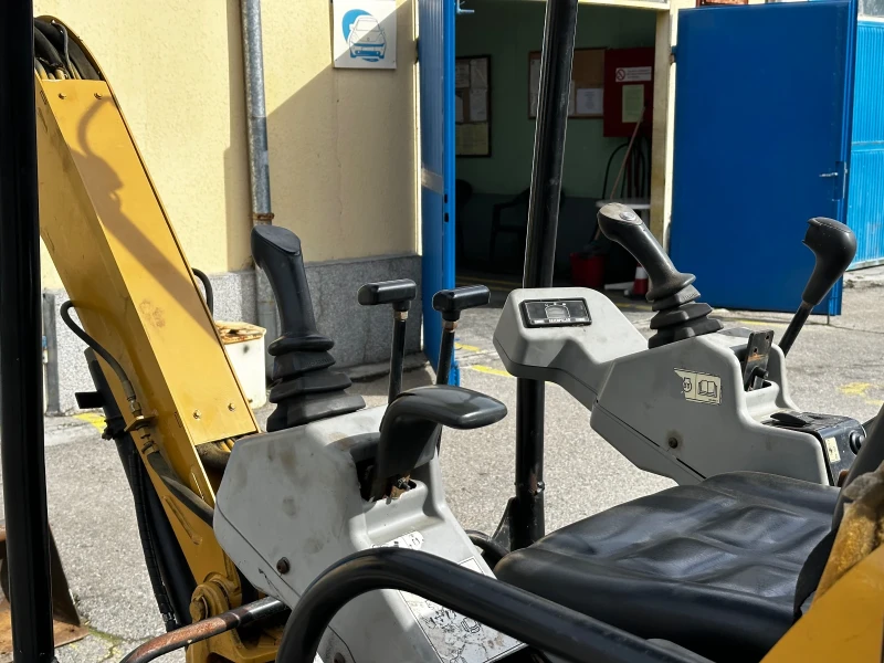 Багер Cat 301.6C, снимка 6 - Индустриална техника - 53599452