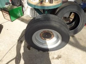 Гуми, снимка 8