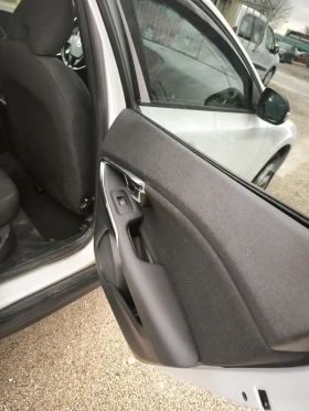 Volvo V40 Cross Country undefined | Auto.bg — изображение 10