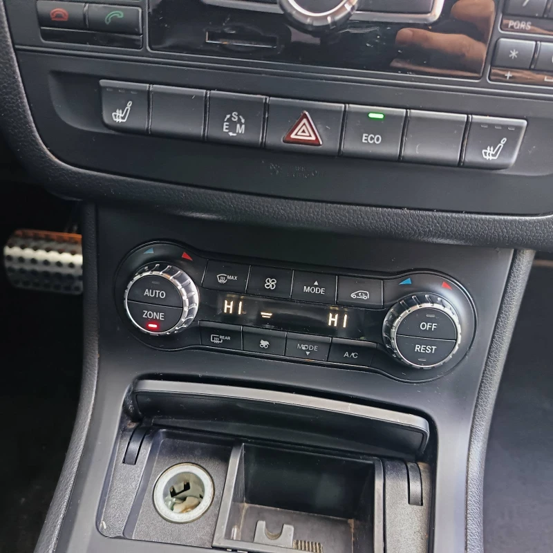 Mercedes-Benz B 250, снимка 8 - Автомобили и джипове - 52467669