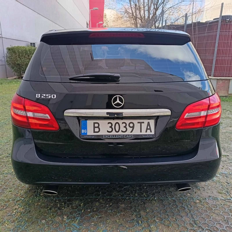 Mercedes-Benz B 250, снимка 3 - Автомобили и джипове - 52467669