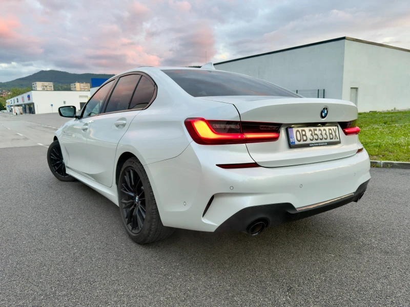 BMW 320 d M Sport Laser HUD , снимка 6 - Автомобили и джипове - 51490335