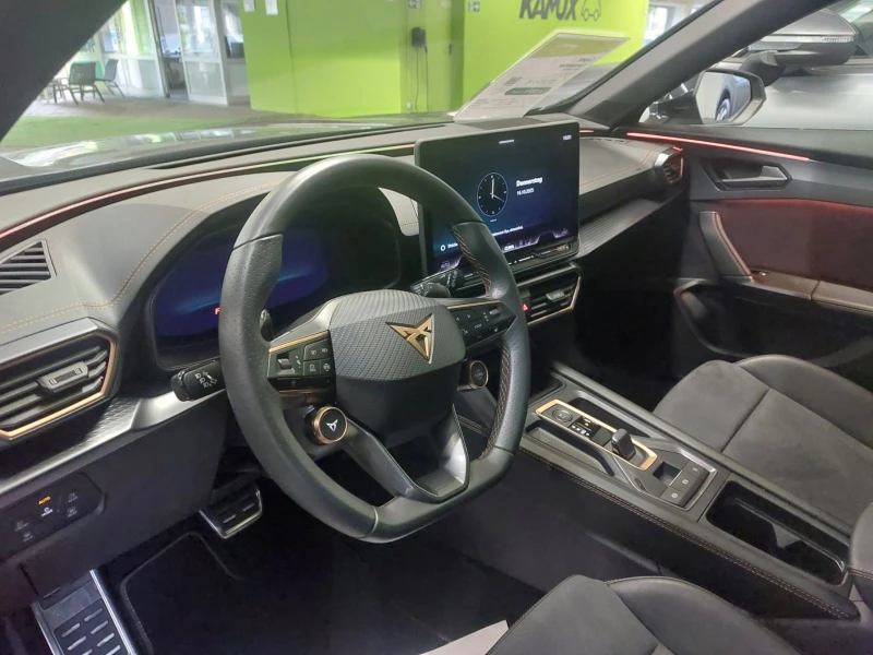 Cupra Formentor VZ/333HP/PANO/CAM/NAVI/MEMO/KLESS/L.ASSIST/453g, снимка 10 - Автомобили и джипове - 52090561