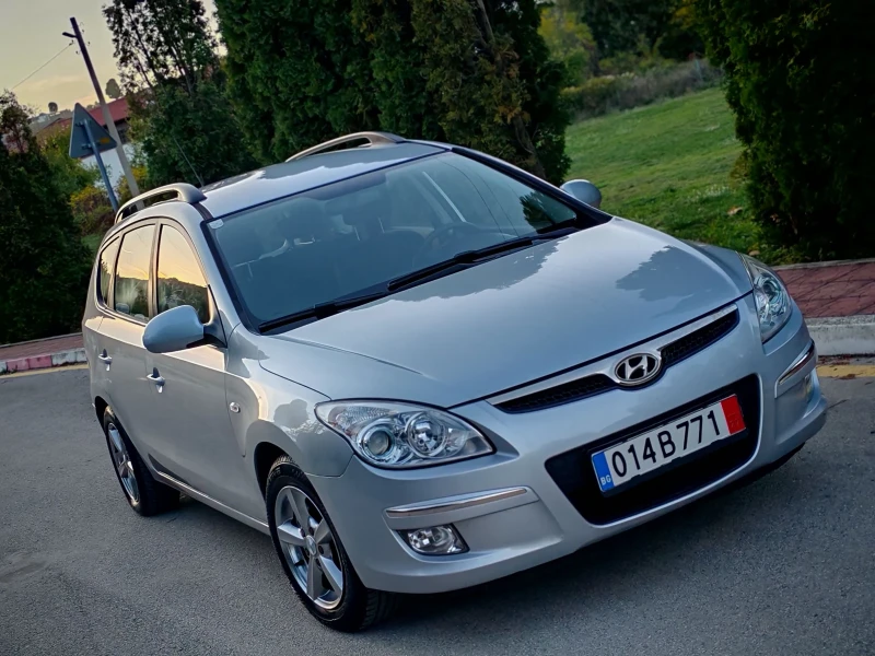 Hyundai I30 1.6CRDI(110)* CW* НОВ ВНОС* , снимка 10 - Автомобили и джипове - 52109705