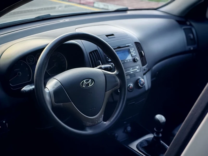 Hyundai I30 1.6CRDI(110)* CW* НОВ ВНОС* , снимка 12 - Автомобили и джипове - 52109705