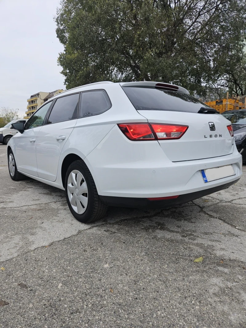 Seat Leon, снимка 3 - Автомобили и джипове - 52305613