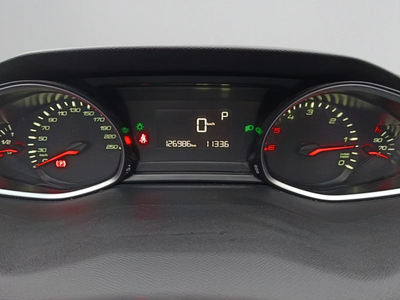 Peugeot 308 ACTIVE, снимка 9 - Автомобили и джипове - 52493921