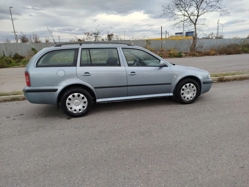 Skoda Octavia Tour, снимка 3 - Автомобили и джипове - 52631736