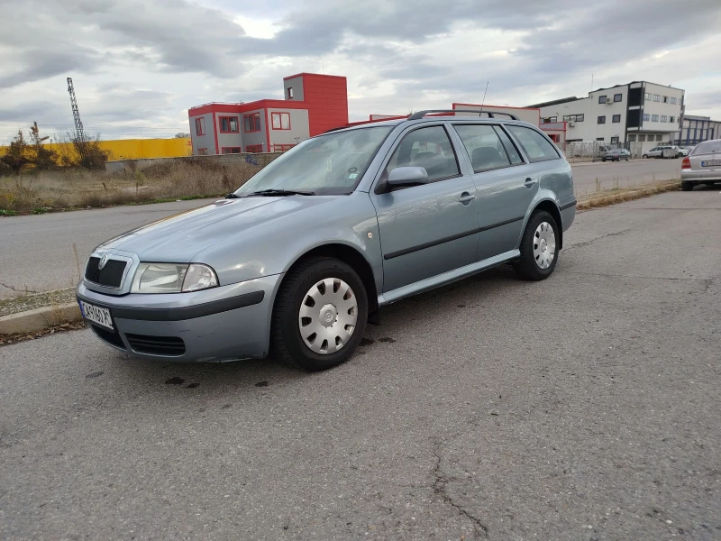Skoda Octavia Tour, снимка 5 - Автомобили и джипове - 52631736