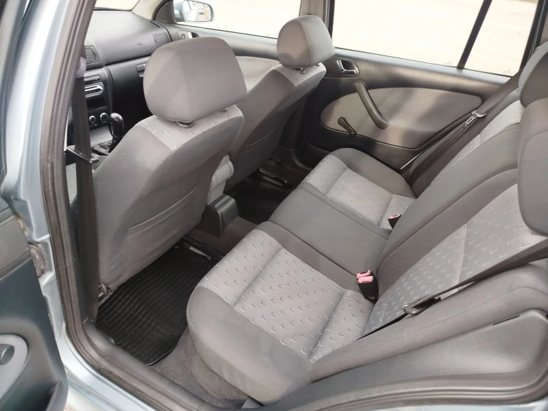 Skoda Octavia Tour, снимка 11 - Автомобили и джипове - 52631736