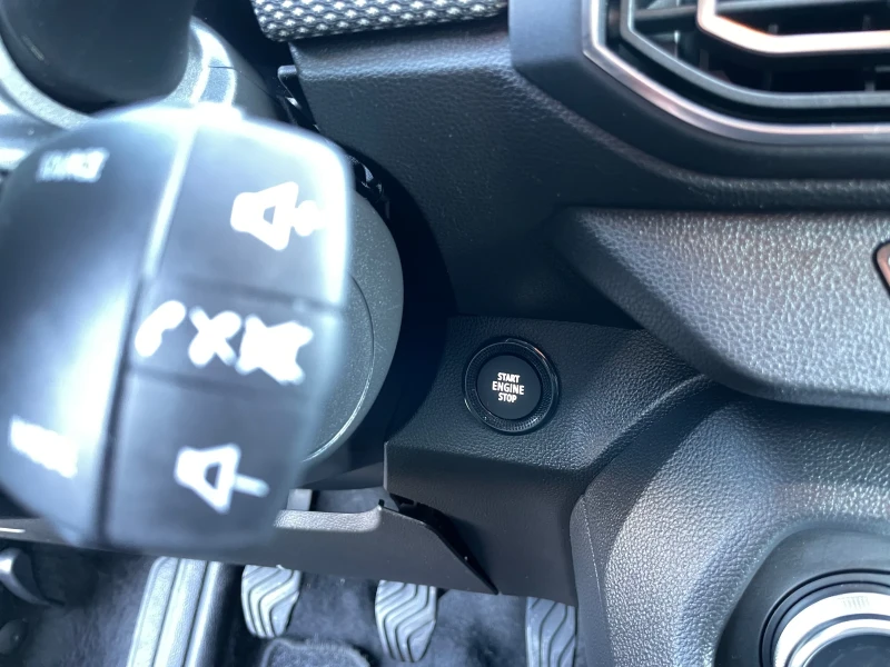 Dacia Jogger 7-места-navi-CarPlay-Extreme-Camera, снимка 16 - Автомобили и джипове - 52847618