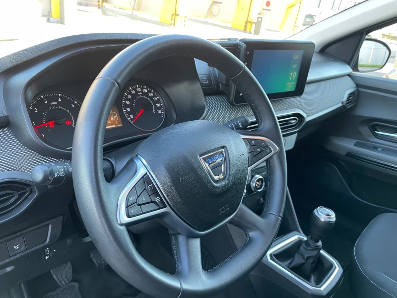 Dacia Jogger 7-места-navi-CarPlay-Extreme-Camera, снимка 9 - Автомобили и джипове - 52847618