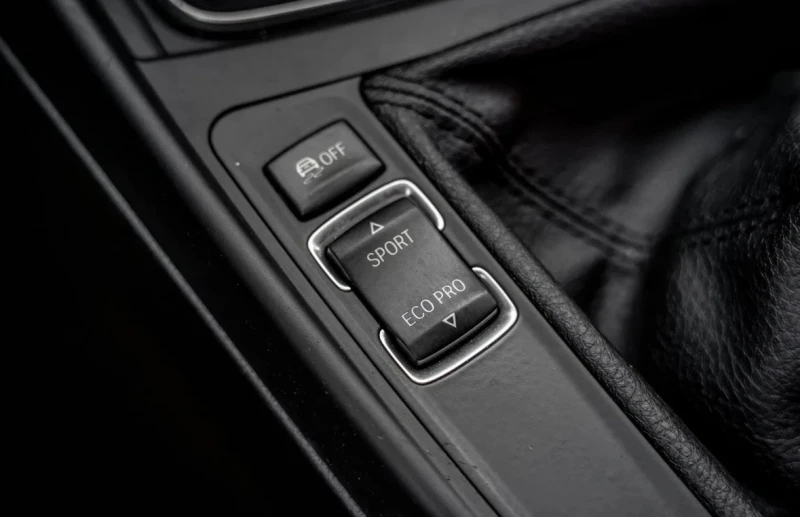 BMW 116 F20 2013, снимка 5 - Автомобили и джипове - 53131587