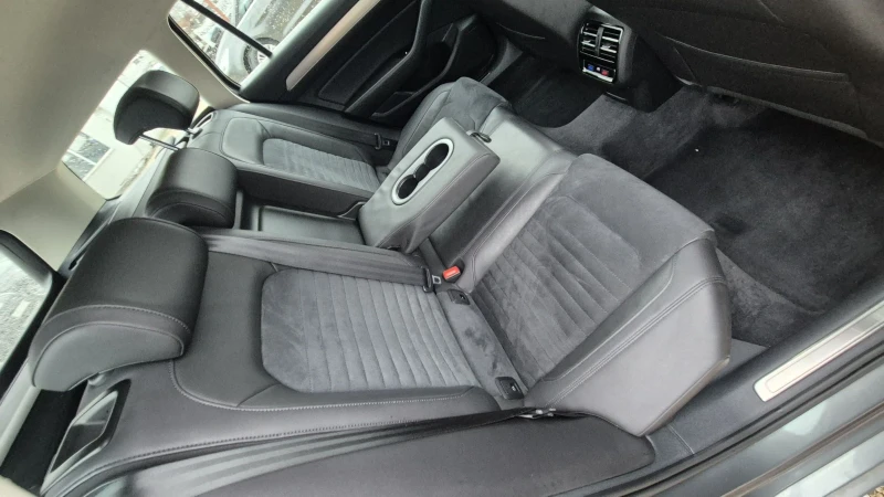 VW Passat 2.0TDI DIGITAL EXCLUSIVE 100%РЕАЛНИ КМ ОТ WV ВИДЕО, снимка 11 - Автомобили и джипове - 53420404