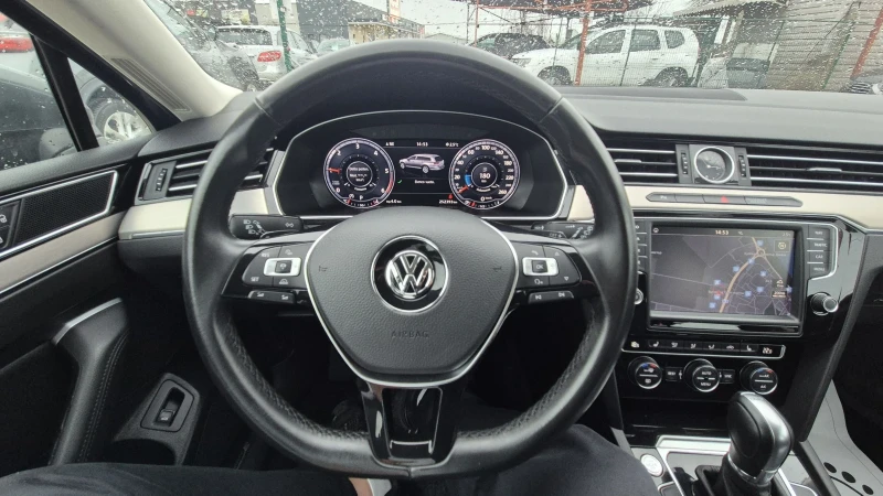 VW Passat 2.0TDI DIGITAL EXCLUSIVE 100%РЕАЛНИ КМ ОТ WV ВИДЕО, снимка 13 - Автомобили и джипове - 53420404