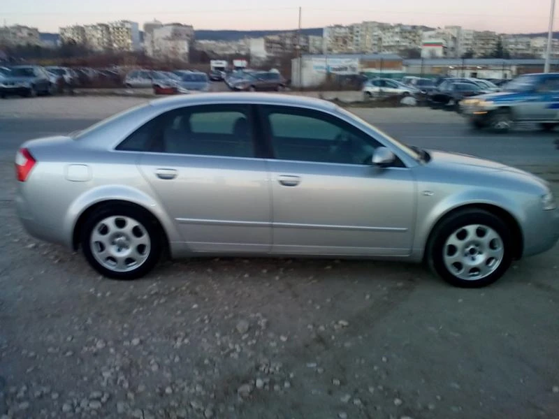 Audi A4, снимка 5 - Автомобили и джипове - 53003461